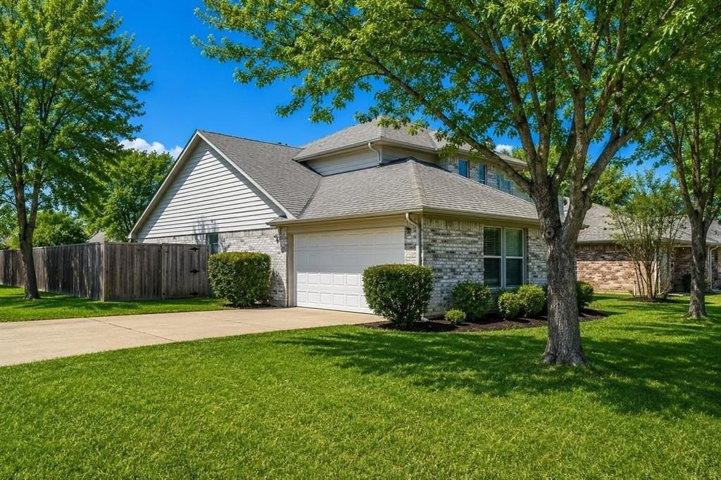 2811 Ravens Ct - Photo 2 of 15