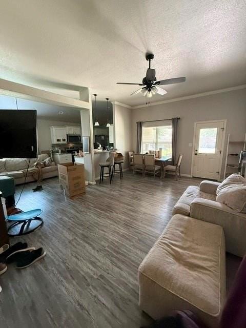 5749 Foxfire Dr - Photo 3 of 9