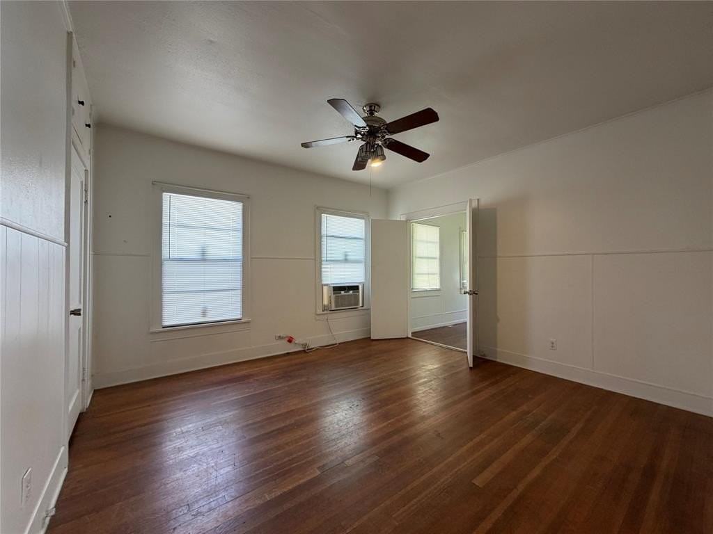 708 College St - Photo 7 of 9
