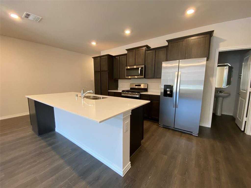 2248 Lasso Ct - Photo 4 of 36