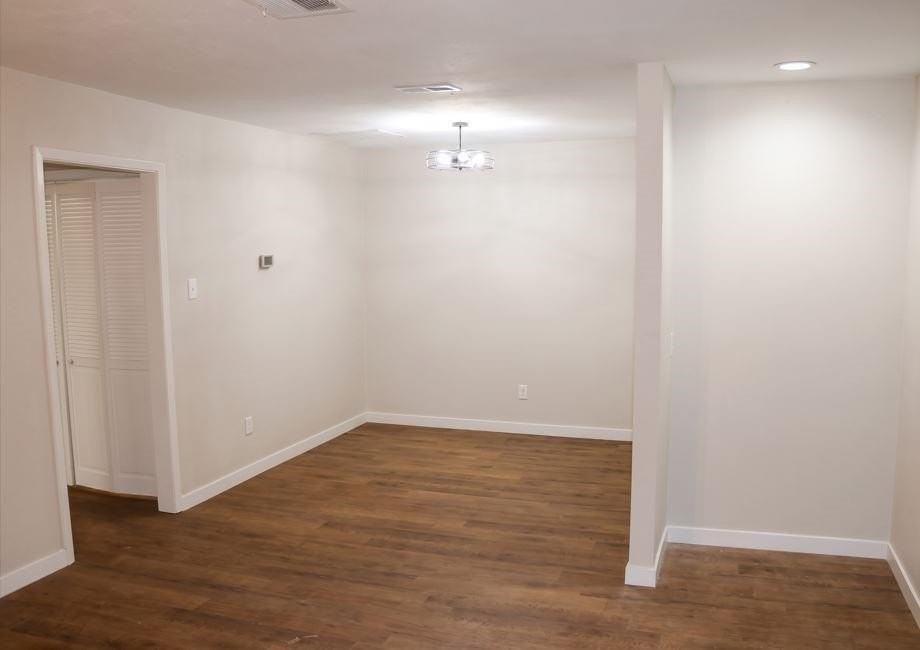 728 Cory St - Photo 5 of 16