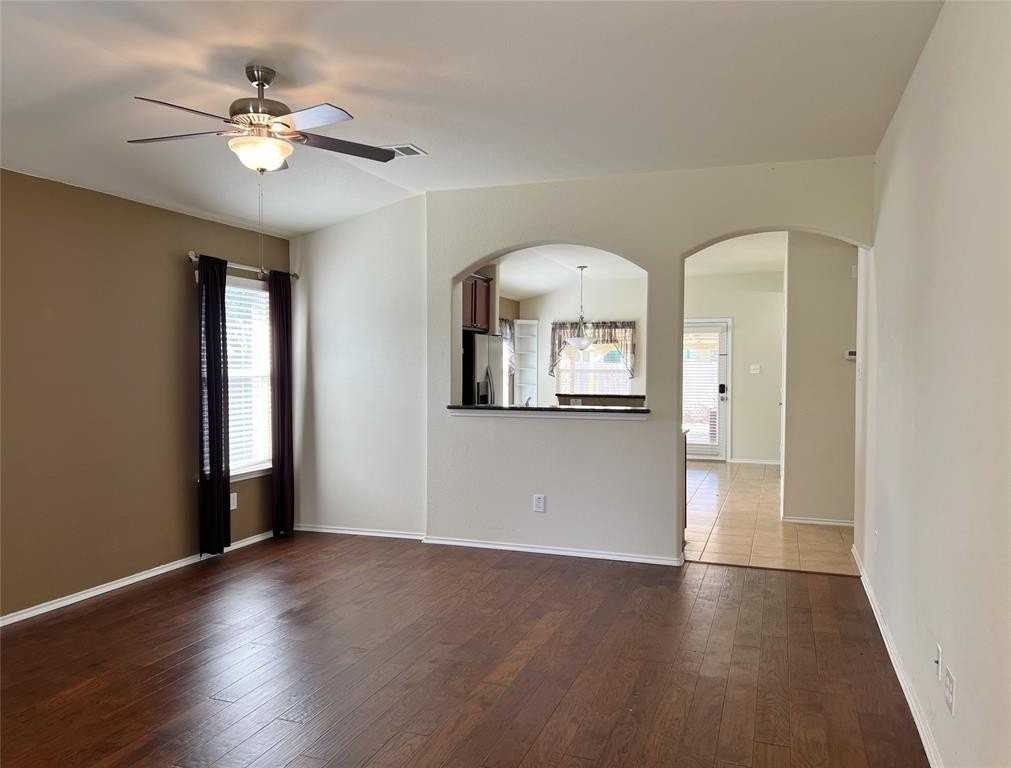 10244 Marigold Rd - Photo 2 of 13