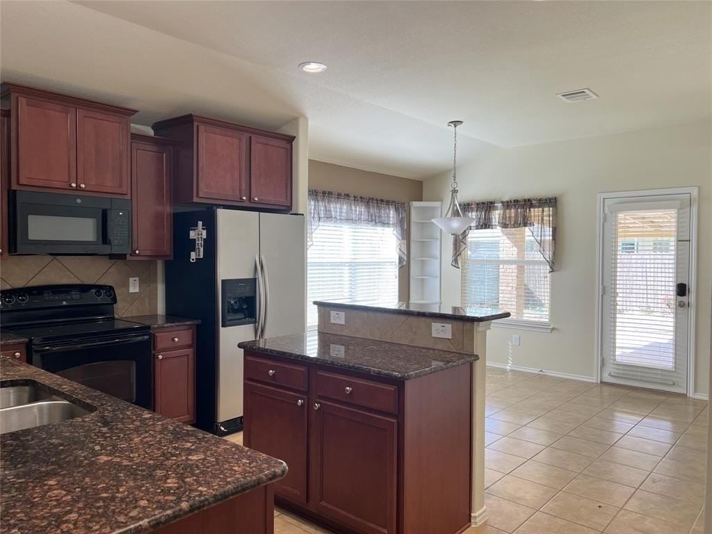 10244 Marigold Rd - Photo 4 of 13