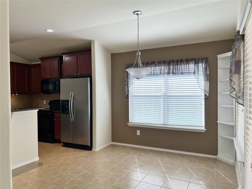 10244 Marigold Rd - Photo 6 of 13