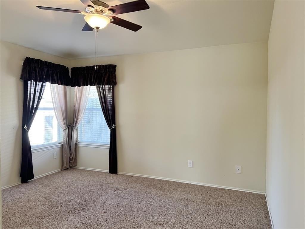 10244 Marigold Rd - Photo 7 of 13