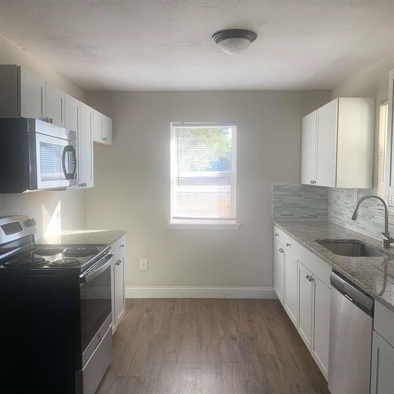 313 N Church St - Photo 5 of 11