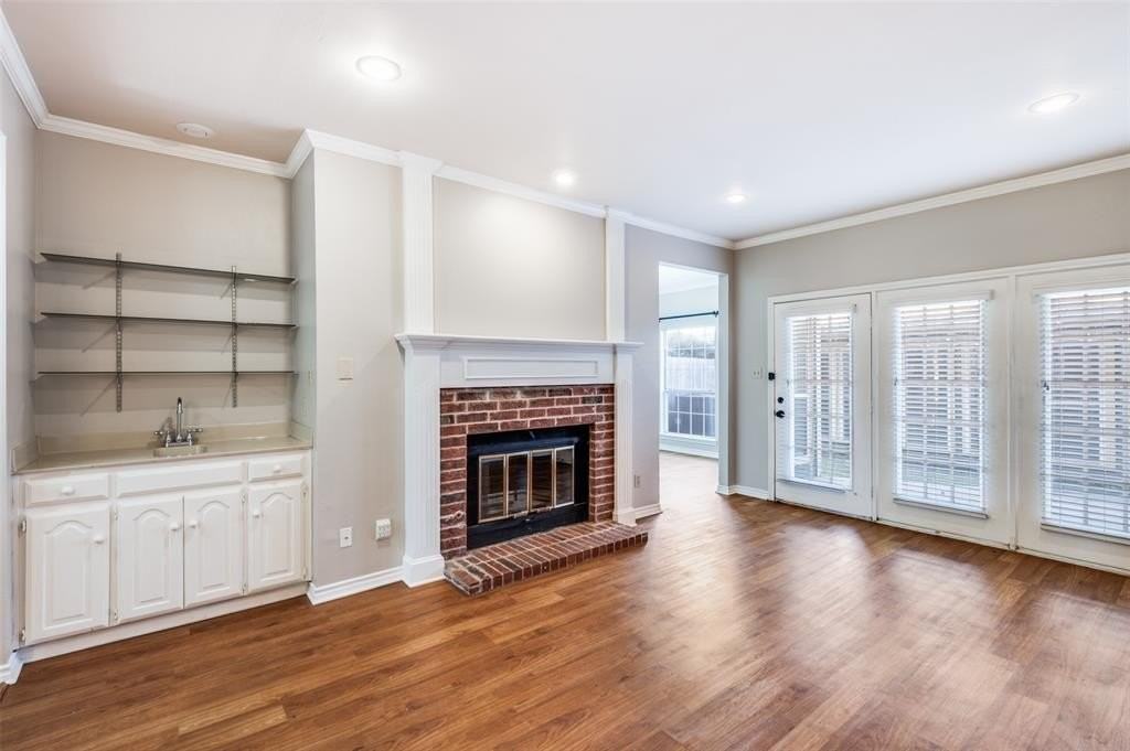 148 Cobblestone Row - Photo 6 of 37
