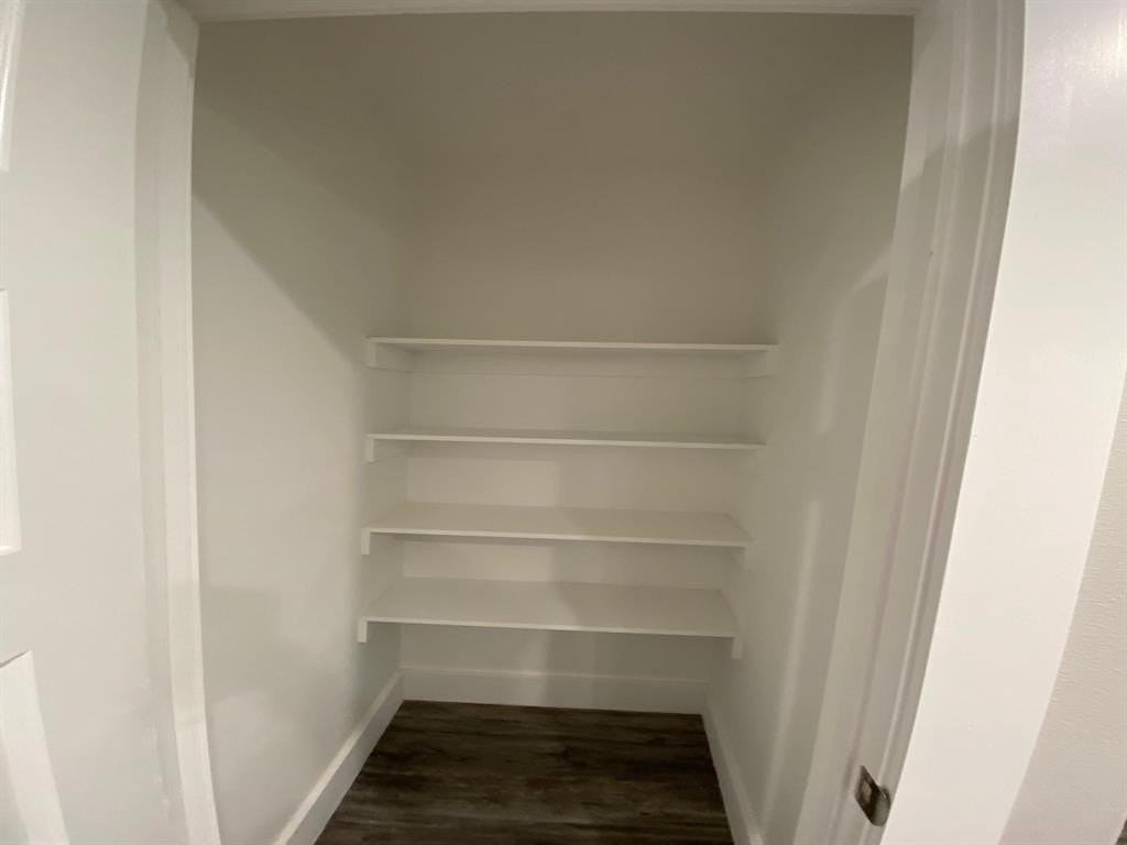411 S Fannin Ave #411 - Photo 5 of 22