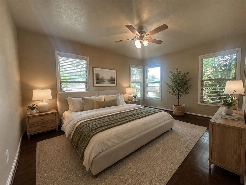 2708 Hunter St - Photo 4 of 11