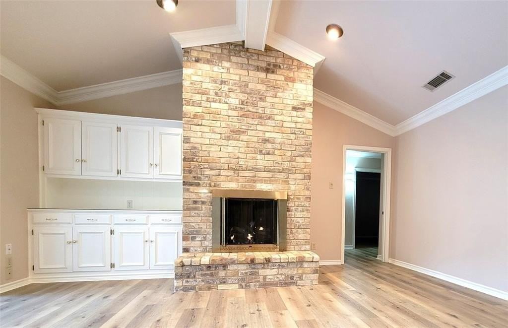 6821 Ledyard Dr - Photo 3 of 16