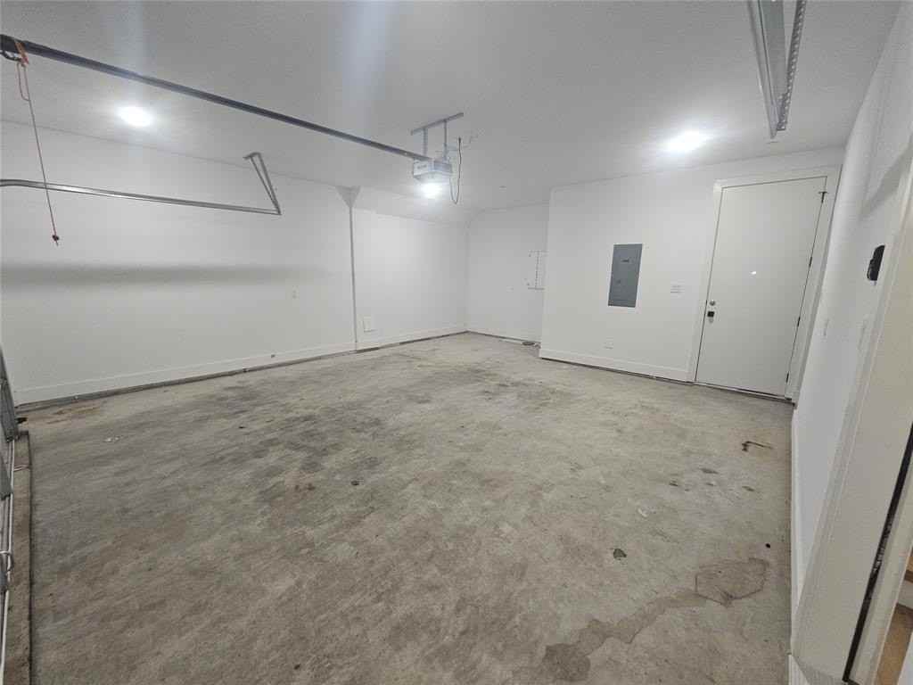 2139 Mail Ave #101 - Photo 3 of 21