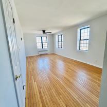 890 W Beech St #1I - Photo 1 of 1