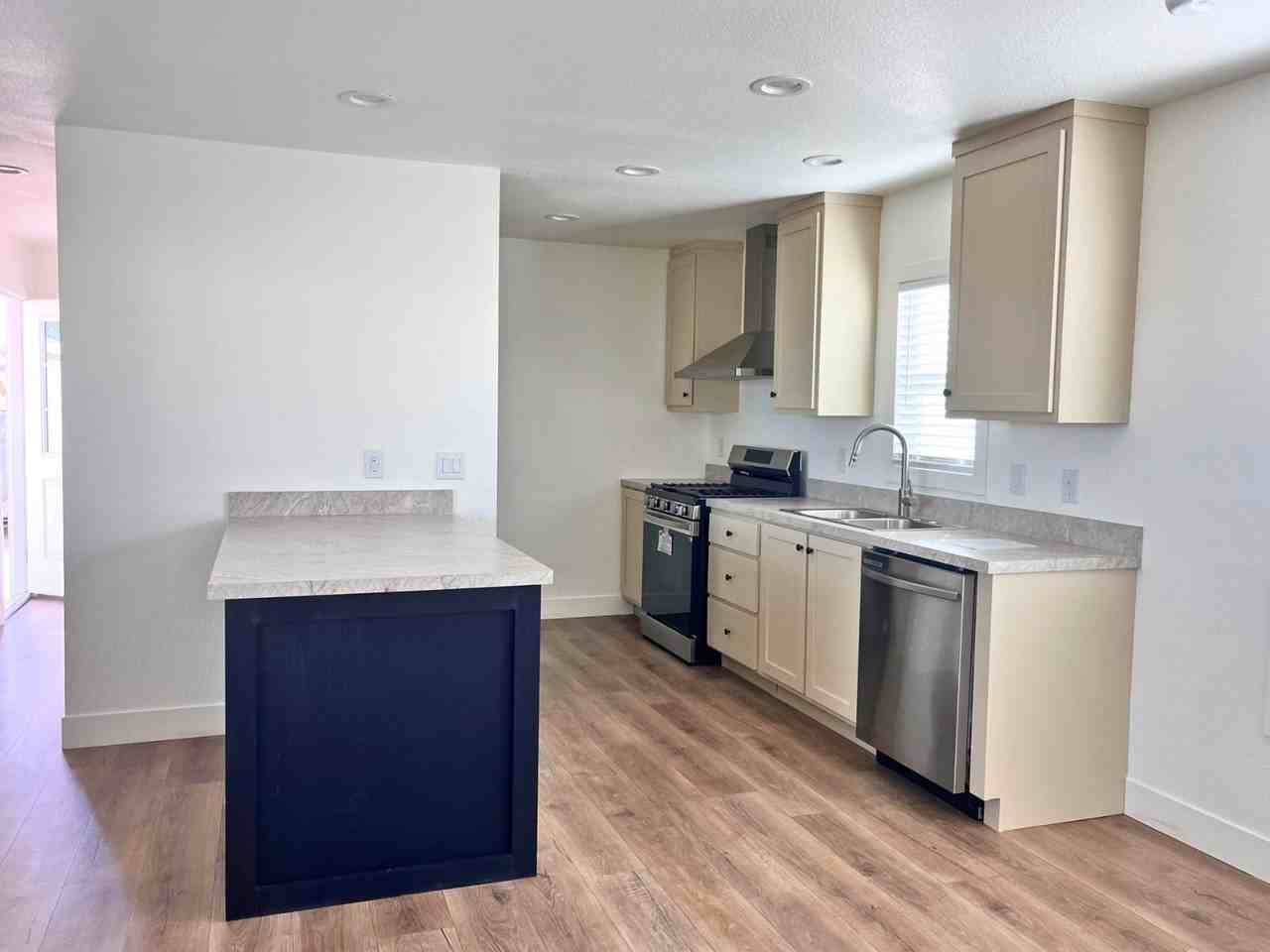 1409 N French St #77