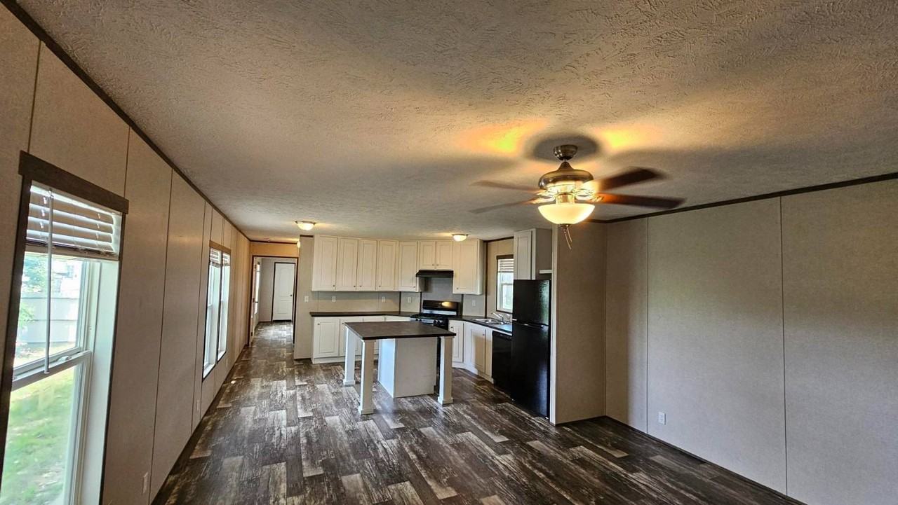 5434 S Kansas Ave - Photo 4 of 17