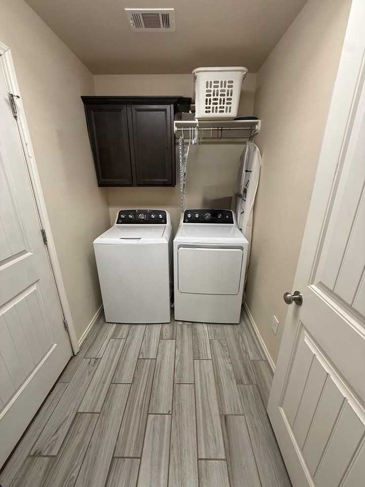 6717 Brand Ln - Photo 3 of 6
