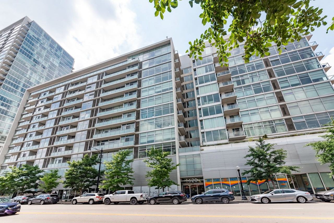 1620 S Michigan Ave #825