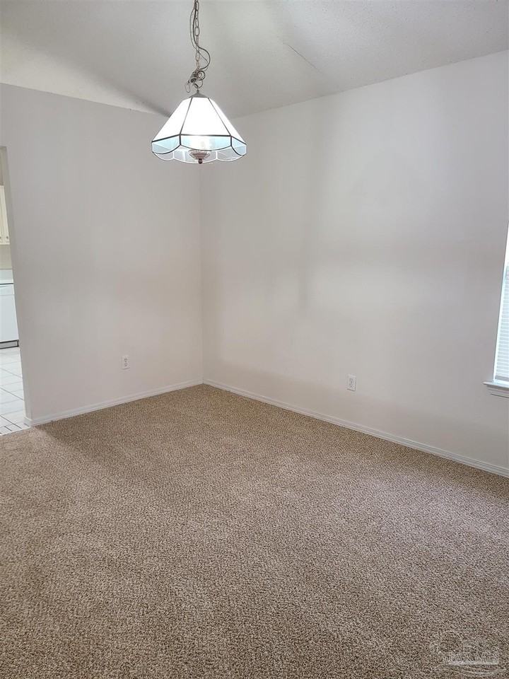 112 Mirabelle Cir - Photo 4 of 25