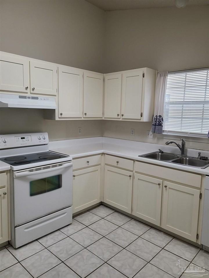 112 Mirabelle Cir - Photo 6 of 25
