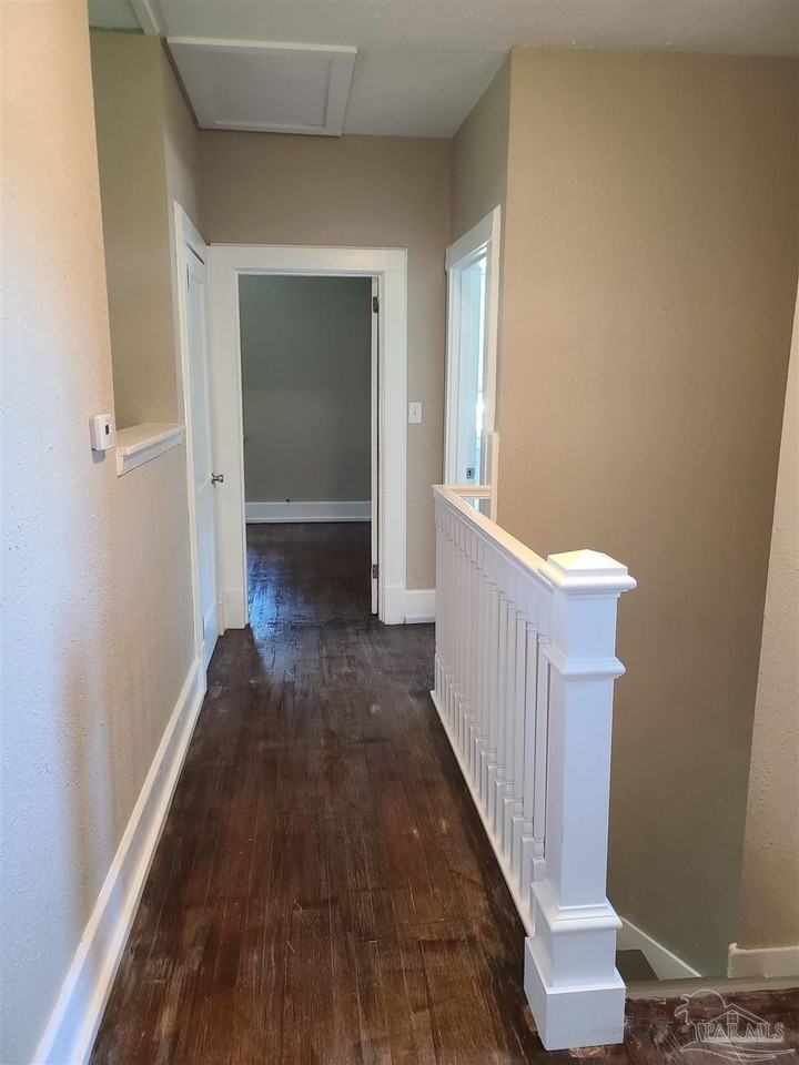 504 N Spring St #B - Photo 6 of 14