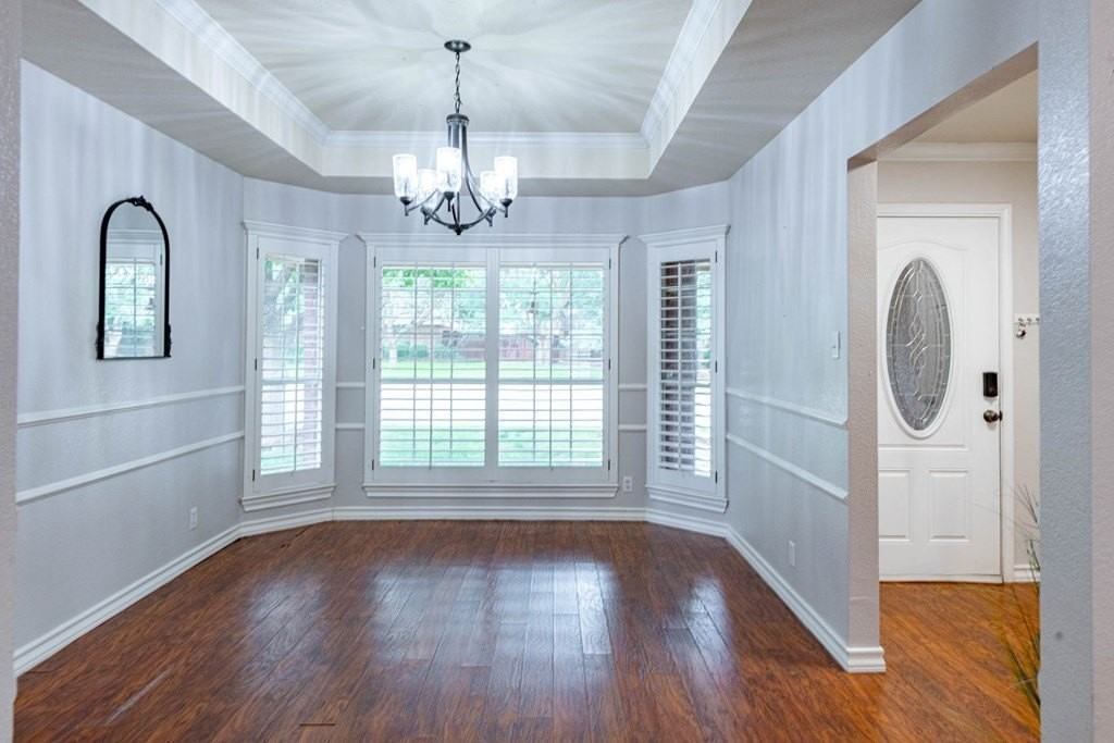 4715 Bishops Castle Dr - Photo 5 of 37