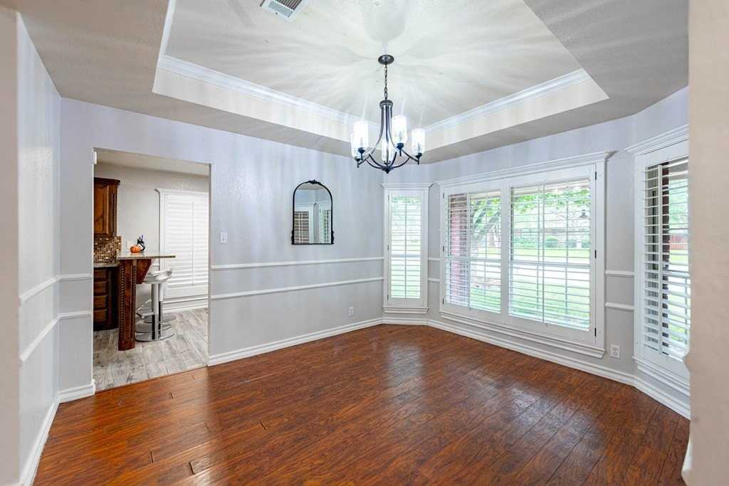 4715 Bishops Castle Dr - Photo 6 of 37