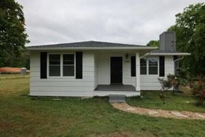 featured image of 4006 N Arnold Mill Rd