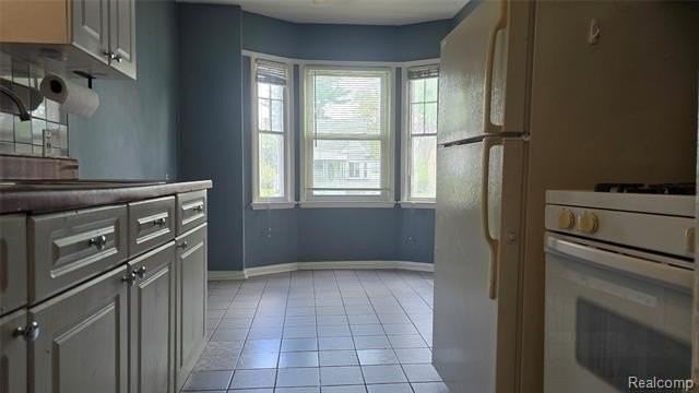 1337 W Saratoga St - Photo 5 of 18