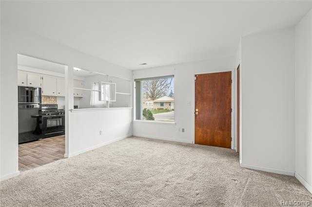6226 Highview St - Photo 5 of 14