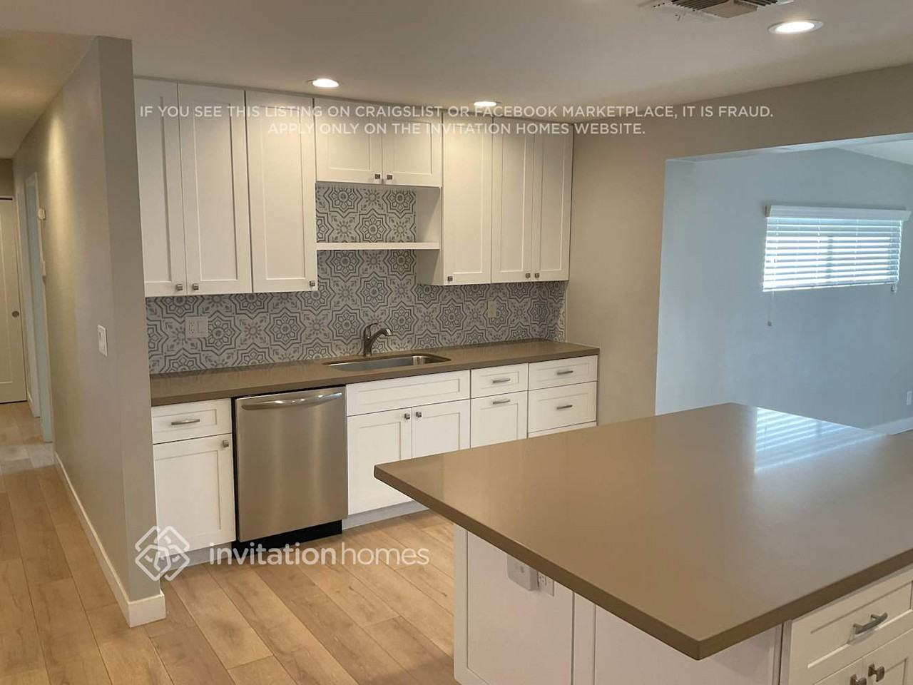 7025 E Culver St - Photo 7 of 18