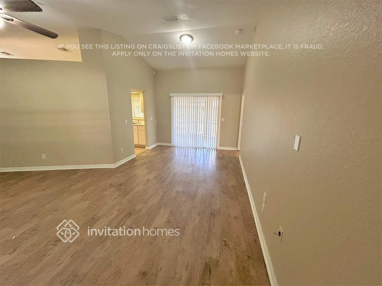 619 Se 18th St - Photo 4 of 15