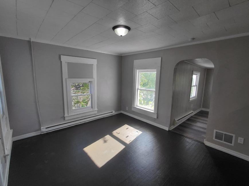 628 S 7th St - Photo 2 of 6