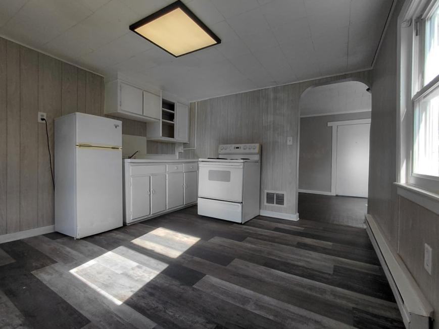 628 S 7th St - Photo 4 of 6