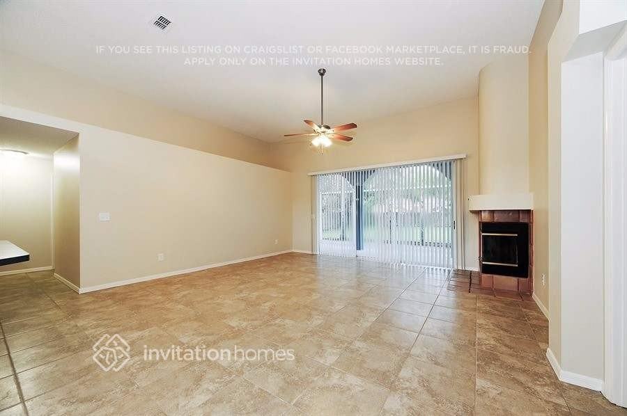 18528 Avocet Dr - Photo 3 of 14