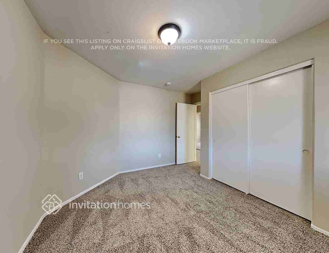 5318 W Jessica Ln - Photo 5 of 16