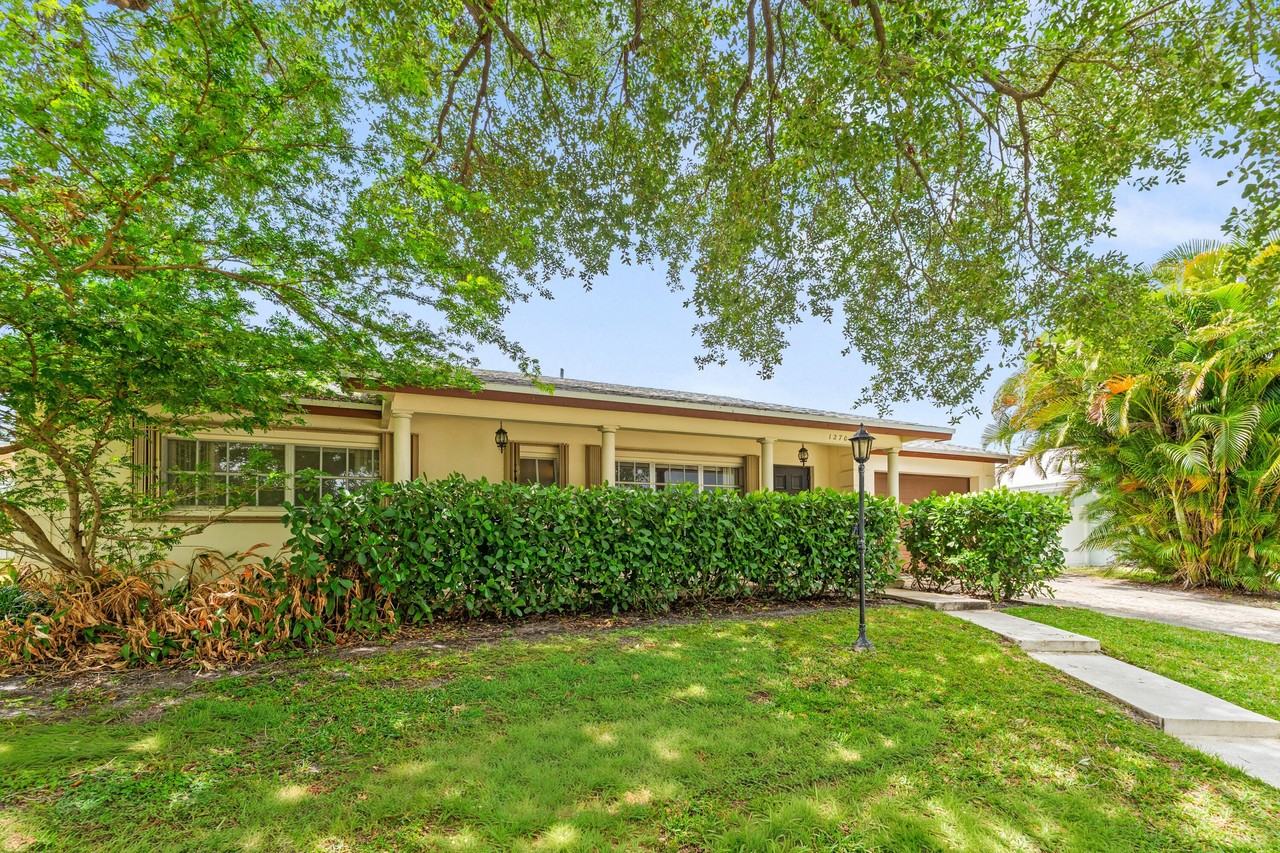 1270 Sw 8th St - Photo 2 of 27