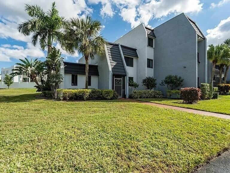 4228 Deste Ct - Photo 3 of 20