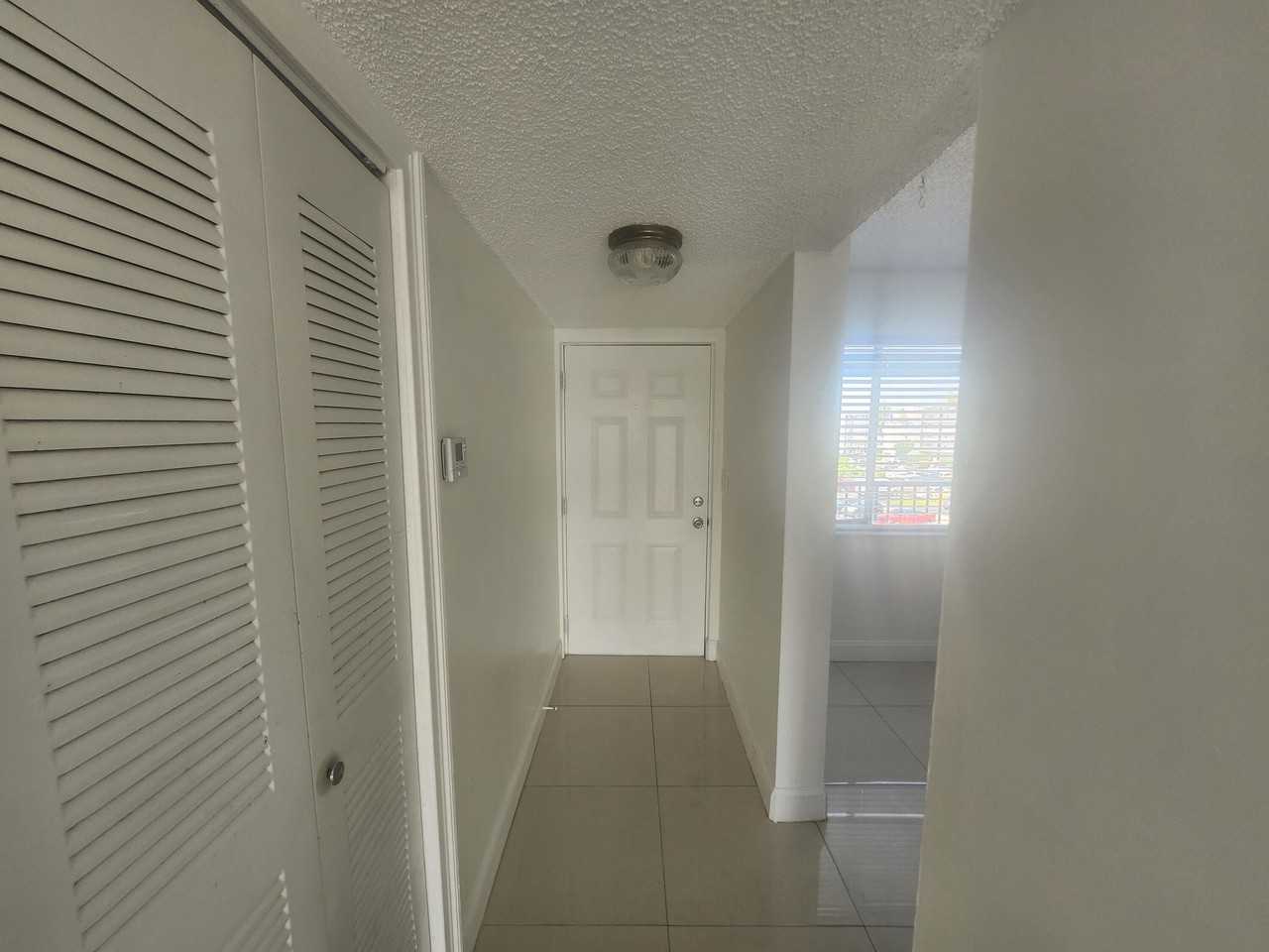 8600 N Sherman Cir #408 - Photo 5 of 21