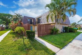 941 Springdale Cir - Photo 1 of 1