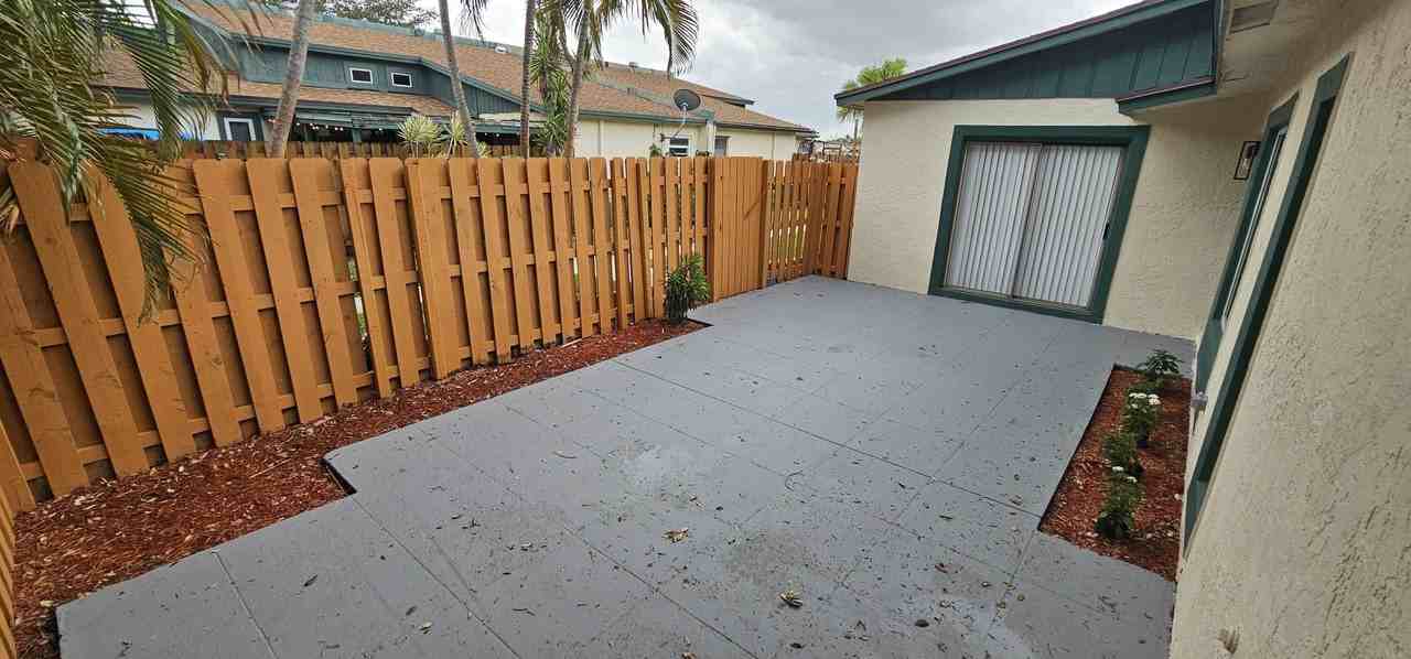 1016 Manor Dr #5C - Photo 4 of 14