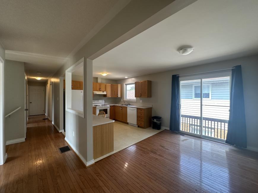 871 Chapel Rd - Photo 4 of 10