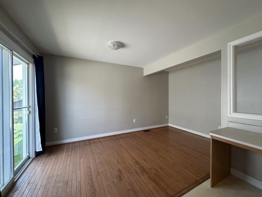 871 Chapel Rd - Photo 6 of 10