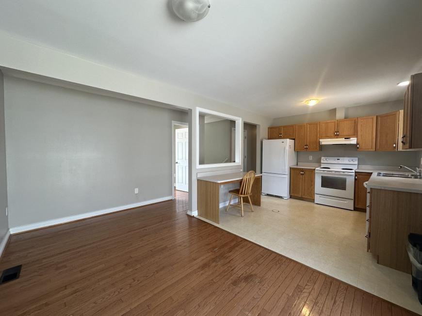 871 Chapel Rd - Photo 7 of 10