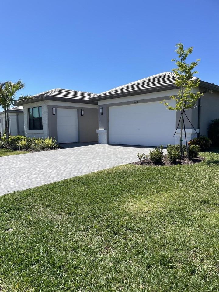 12236 Sw Tidal Shores Way - Photo 4 of 43