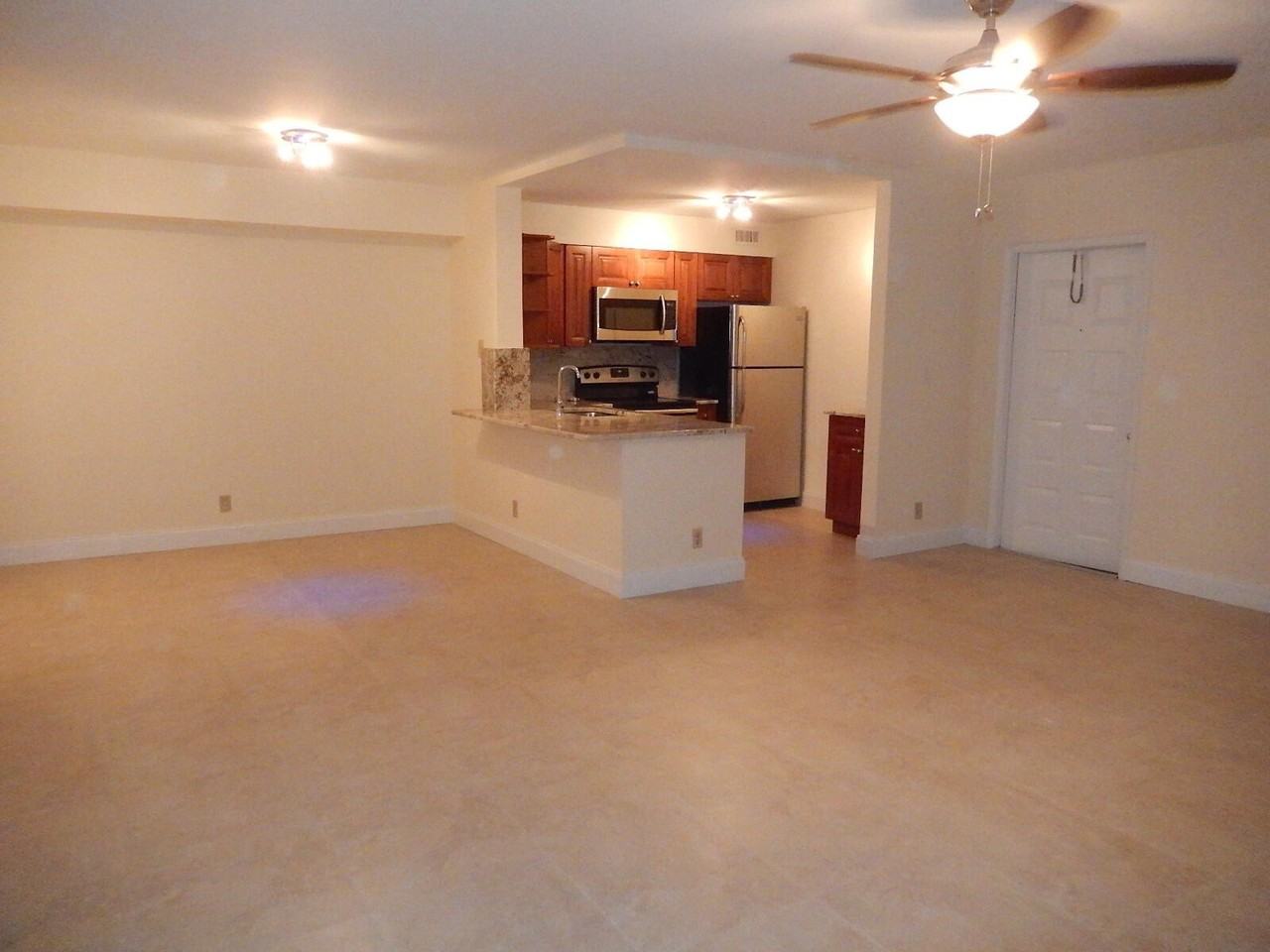 3017 N Oakland Forest Dr #106 - Photo 5 of 22