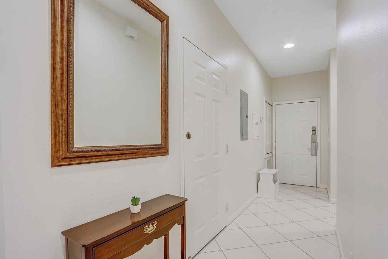 8931 Sandshot Ct - Photo 3 of 21