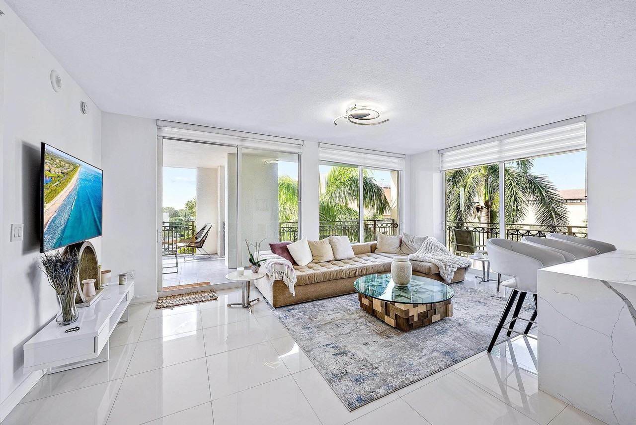 550 Okeechobee Blvd #422 - Photo 4 of 34