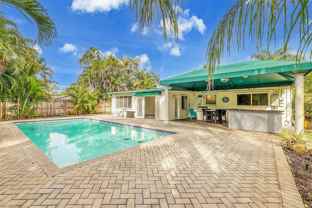 620 Nw 37th St - Photo 1 of 1