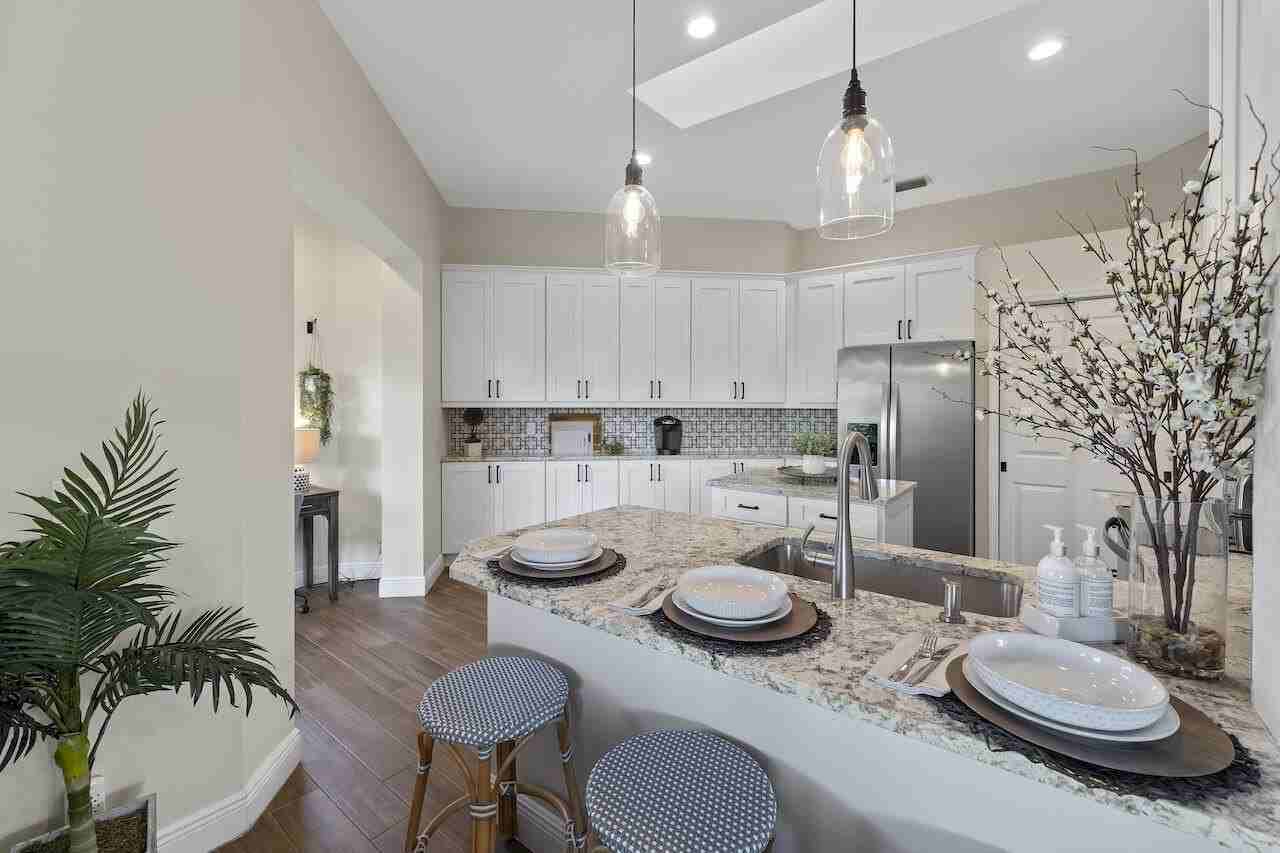 1158 Aviary Rd - Photo 7 of 23