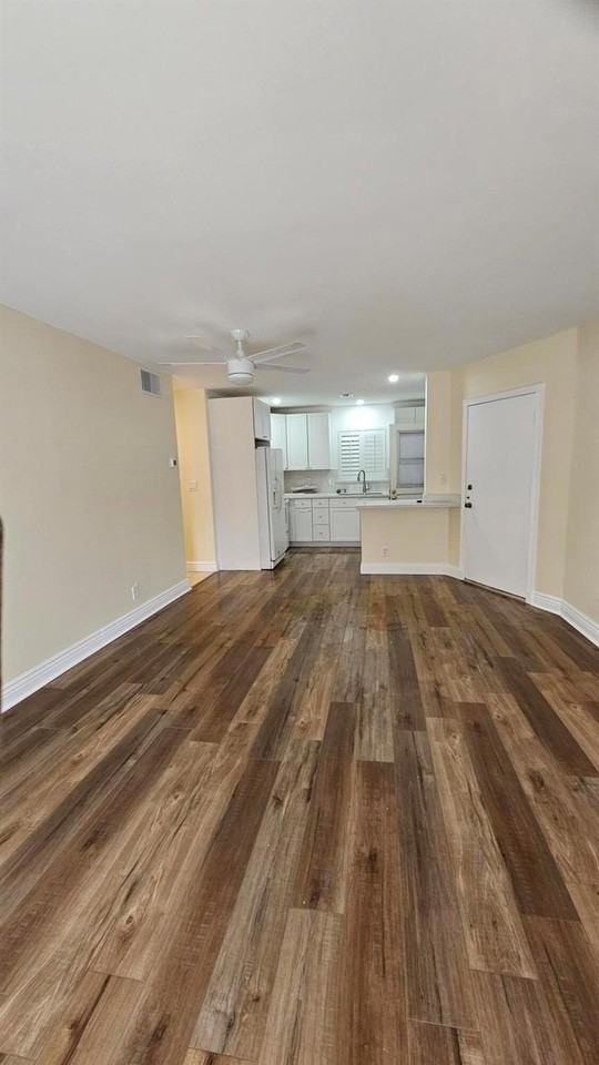 10821 N Military Trl #4 - Photo 2 of 9