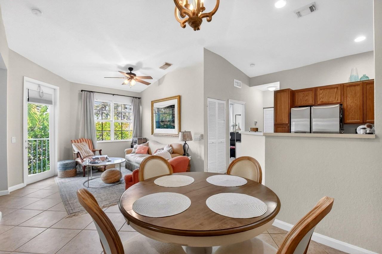 3271 Laurel Ridge Cir - Photo 6 of 31